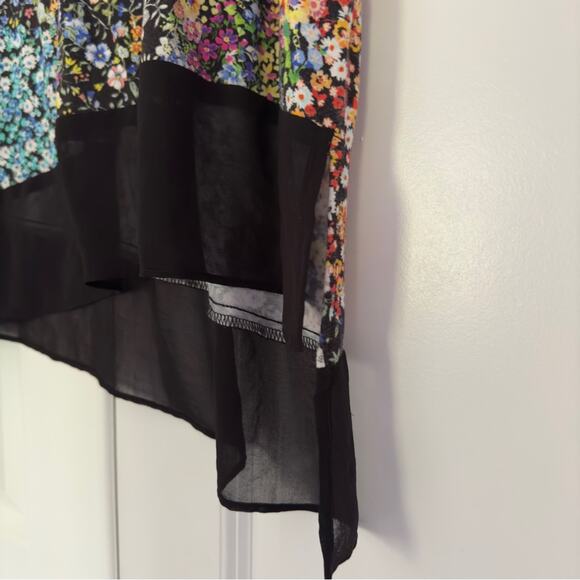 Karen Kane colorful/black and white floral top asymmetric hem tunic crew neck L - Picture 3 of 9